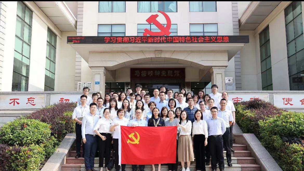 1686122015688314.jpg f7be1edc77224e410fb835acee9376c.jpg